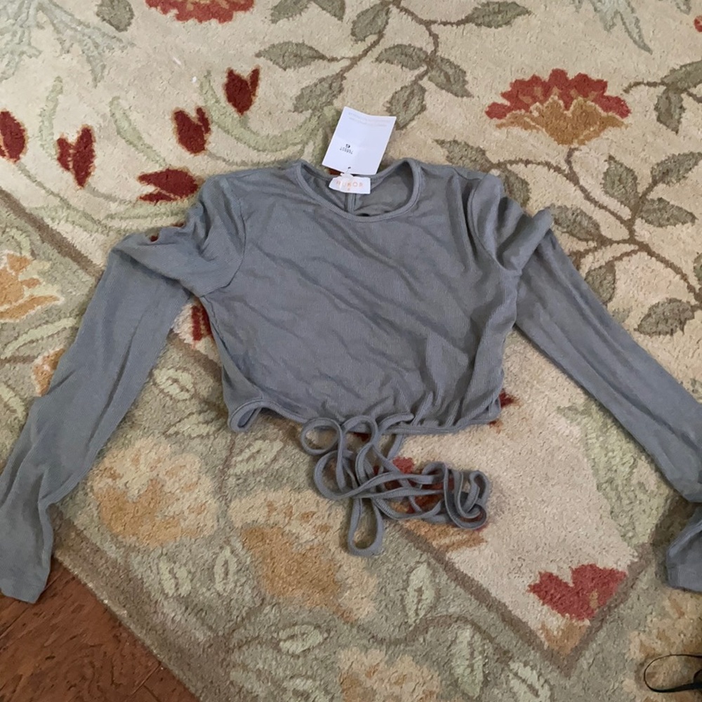 sage green ribbed cropped longsleeve